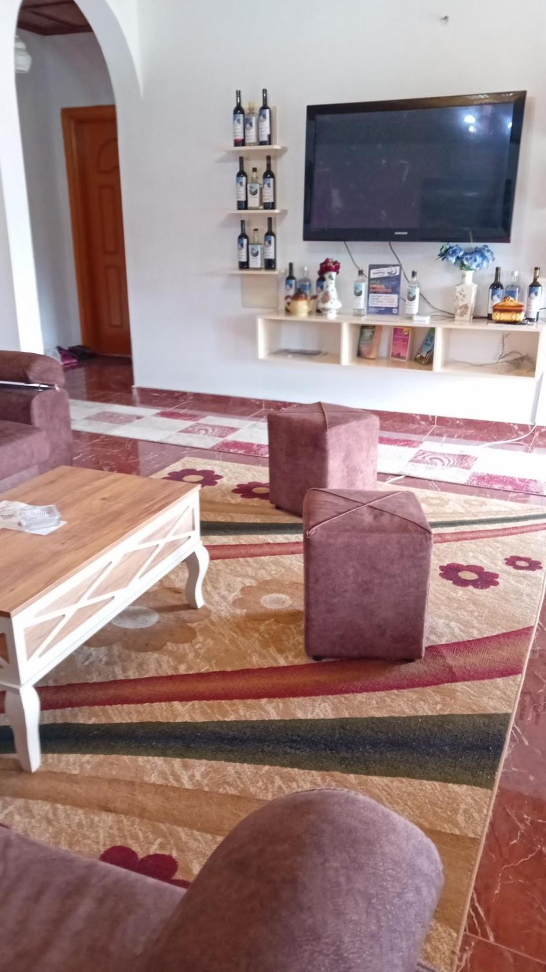 Rexho Villa *